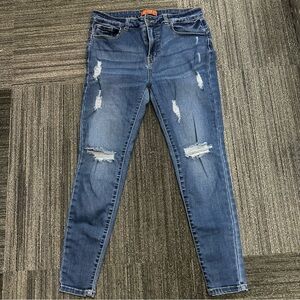 Wax Jeans Butt, I Love You!